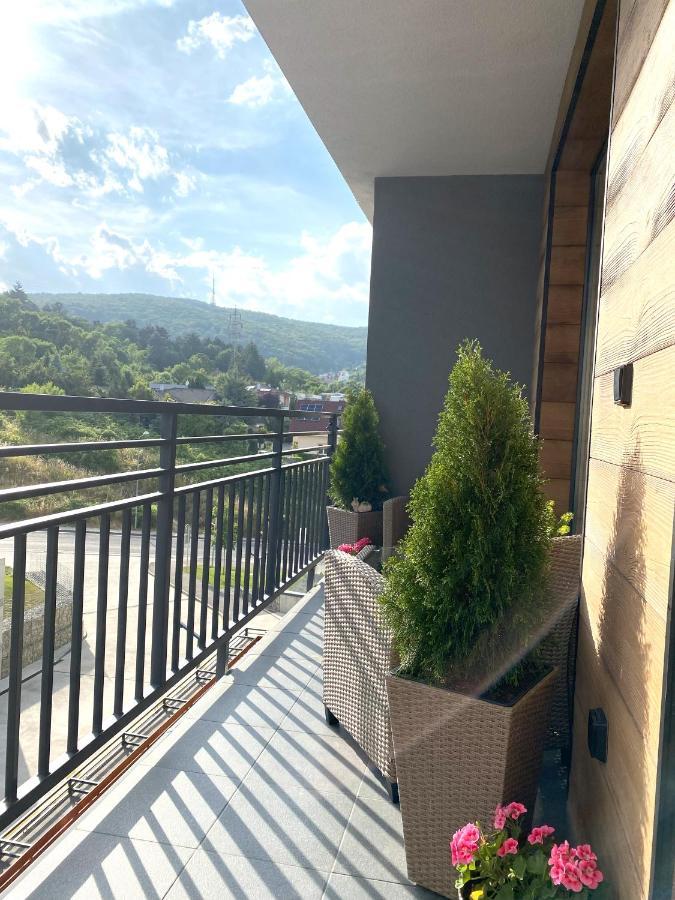 Die Eleganz - Apartment Near The City Center With Free Parking Pressburg Exterior foto