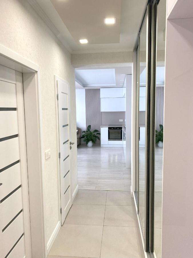 Die Eleganz - Apartment Near The City Center With Free Parking Pressburg Exterior foto